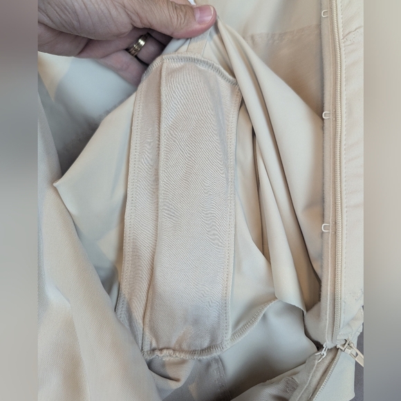 Body After Baby CD1 Size 3 Like New Support Shapewear Missing Straps - Picture 8 of 11